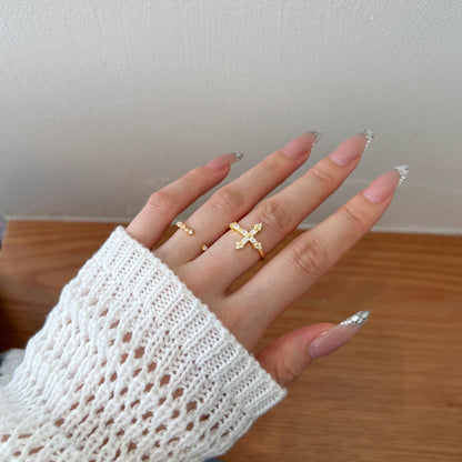 Inel Crystal Curve – Argint 925 placat cu aur 18K