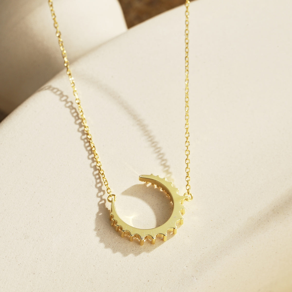 Colier Luna Crescent – Argint 925 placat cu aur 18K